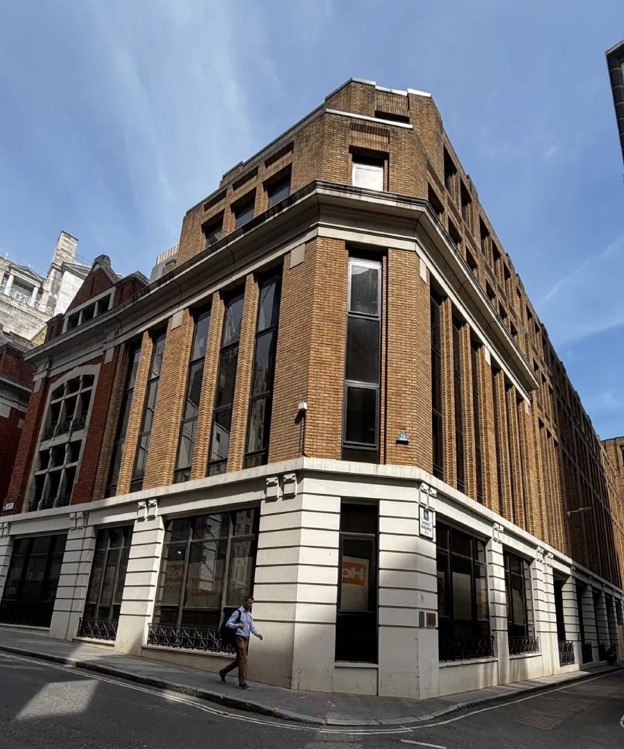 10 Salisbury Square